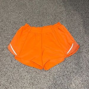lululemon hotty hot shorts size 10